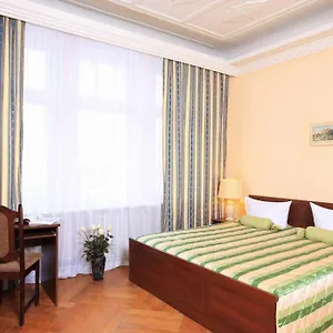 Ark Am Hauptbahnhof Bed & Breakfast Berlijn